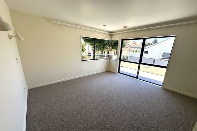 Photo of property in 71a Oceanview Road, Mount Maunganui, 3116