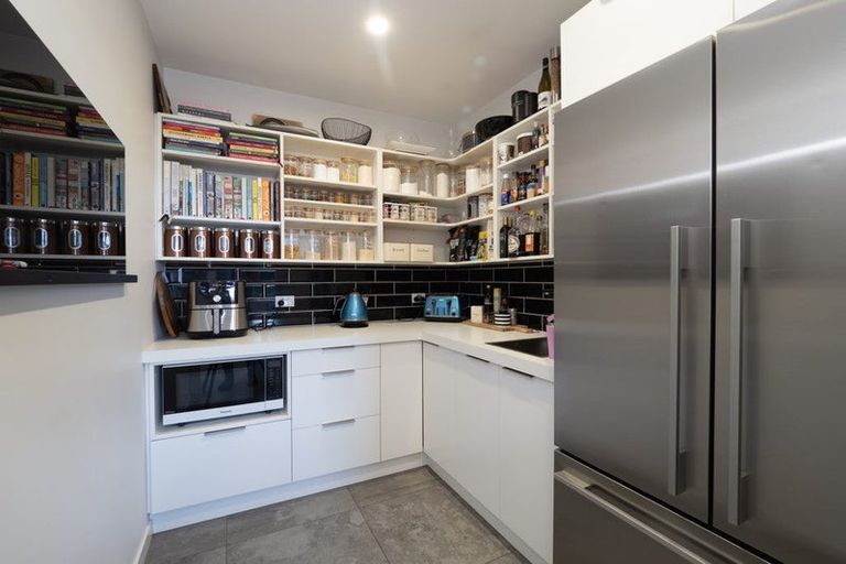 Photo of property in 12 Kelburn Place, Tinwald, Ashburton, 7700