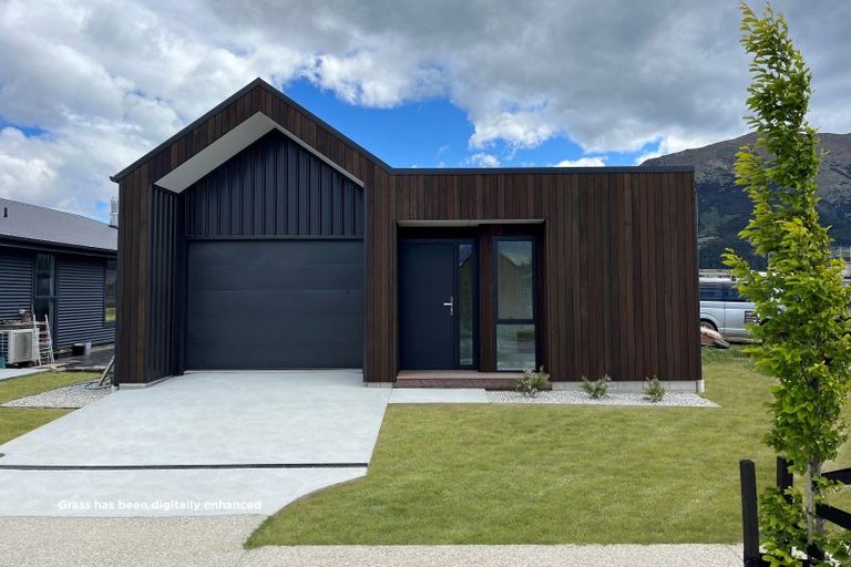 Photo of property in 4 Dunn Street, Lake Hawea, Wanaka, 9382