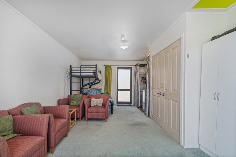 Photo of property in 15 Marlin Street, Whitianga, 3510