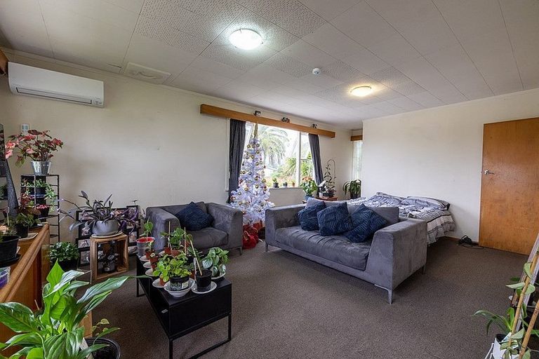 Photo of property in 50 Cyclarama Crescent, Massey, Auckland, 0614