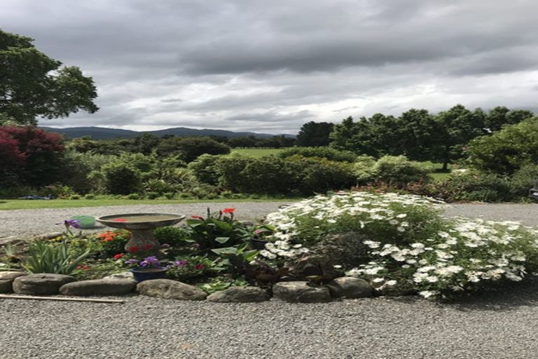 Photo of property in 220 Woodside Road, Woodside, Greytown, 5794