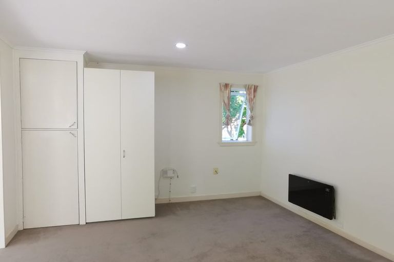 Photo of property in 44 Brandon Road, Glen Eden, Auckland, 0602