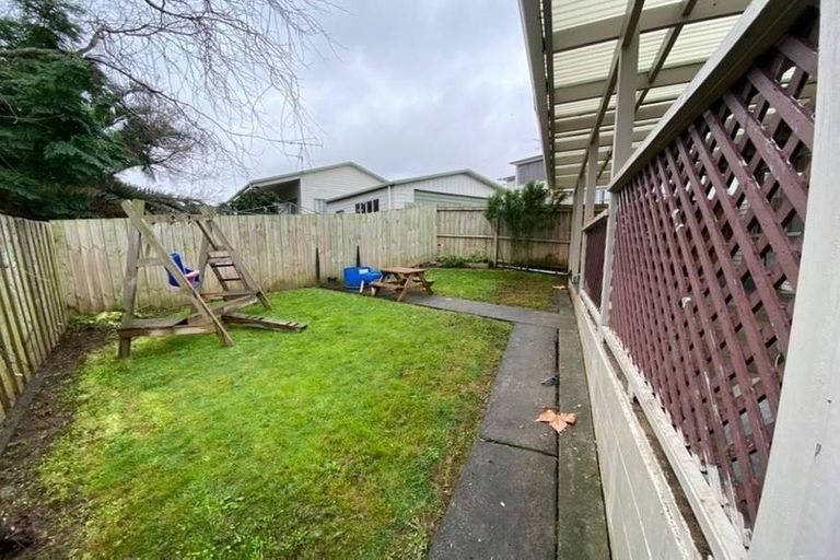 Photo of property in 10 Johnston Road, Mount Wellington, Auckland, 1060