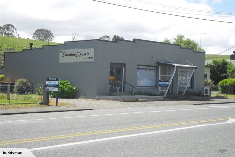 Photo of property in 2030 Lumsden-dipton Highway, Dipton, 9791