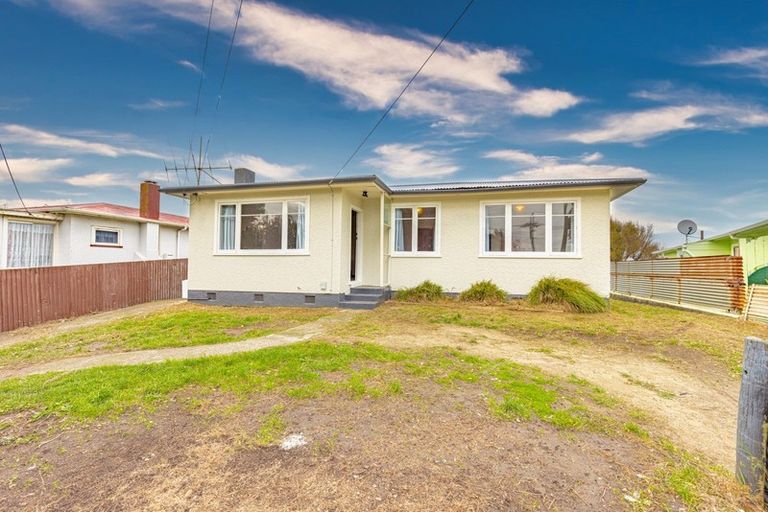 Photo of property in 68 Manuka Street, Castlecliff, Whanganui, 4501