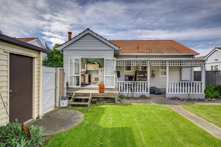 Photo of property in 2/33 Nuffield Avenue, Marewa, Napier, 4110