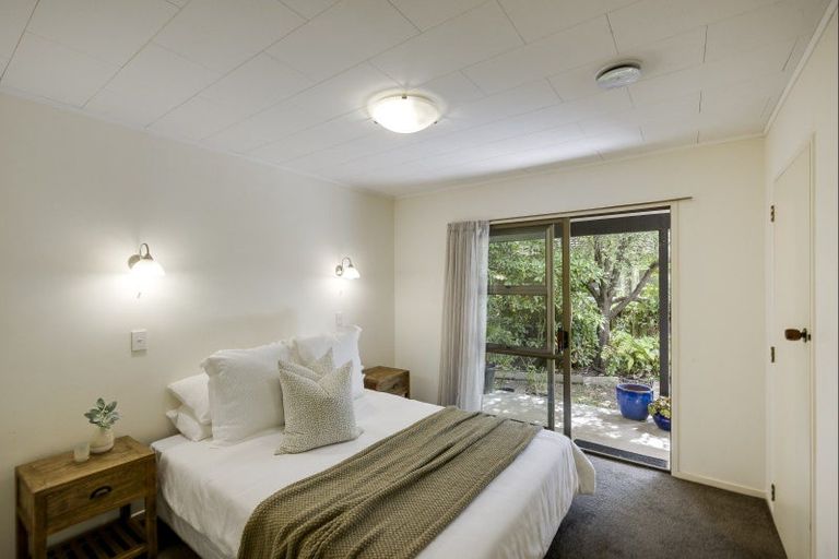 Photo of property in 34 James Cook Street, Havelock North, 4130