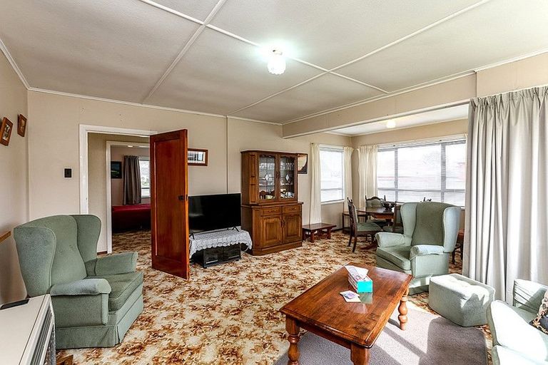 Photo of property in 49 Wrantage Street, Westown, New Plymouth, 4310
