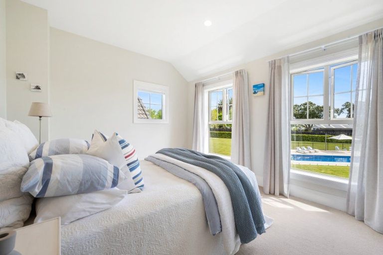 Photo of property in 287 Clifton Road, Whitford, Howick, 2571