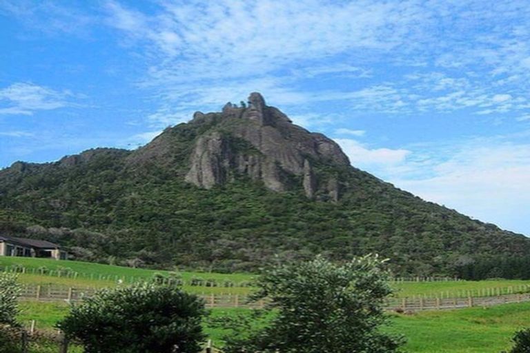 Photo of property in 37 Bay View Road, Whangarei Heads, Whangarei, 0174