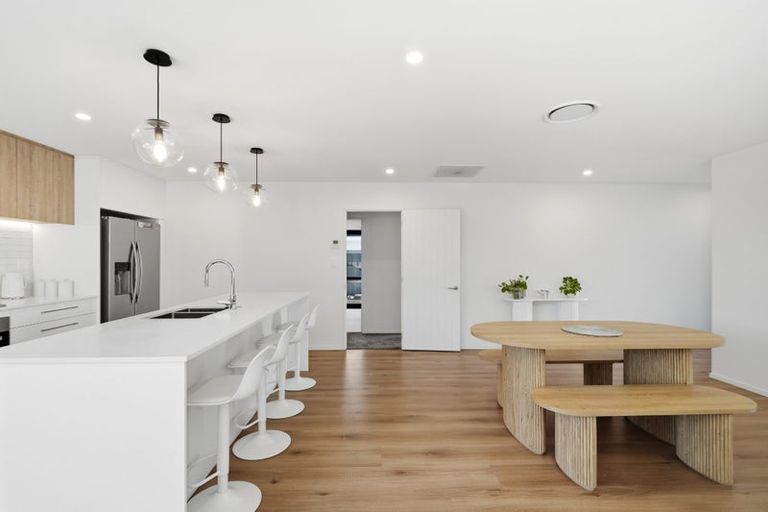 Photo of property in 7 Cam Mill Place, Rangiora, 7400