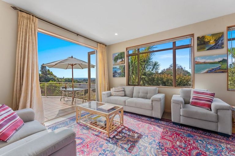 Photo of property in 3/56 Castor Bay Road, Castor Bay, Auckland, 0620