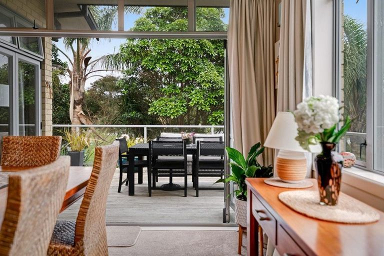 Photo of property in 5 Palm Cove, Arkles Bay, Whangaparaoa, 0932