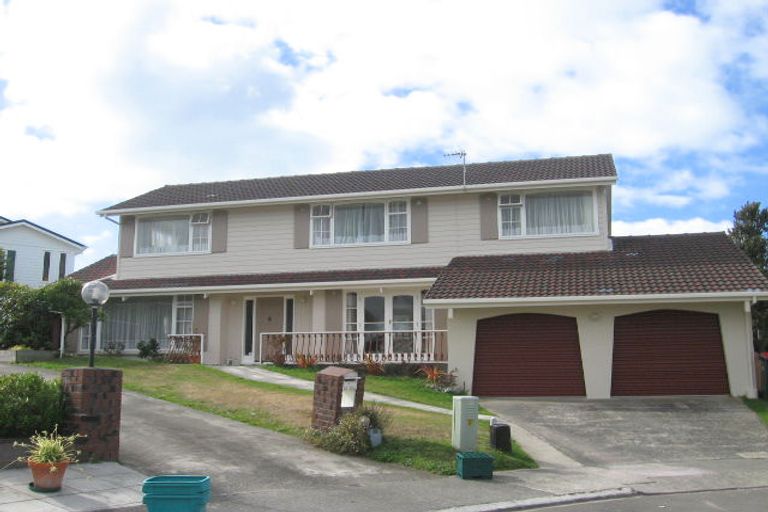 Photo of property in 11 Westview Grove, Miramar, Wellington, 6022