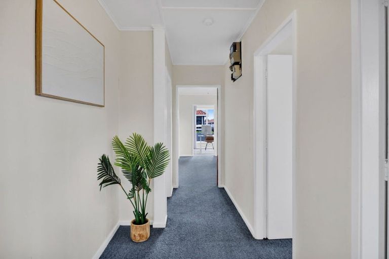 Photo of property in 5 Raleigh Street, Vogeltown, New Plymouth, 4310