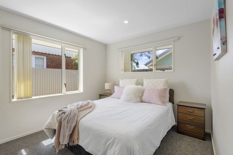 Photo of property in 11a Sefton Place, Spreydon, Christchurch, 8024