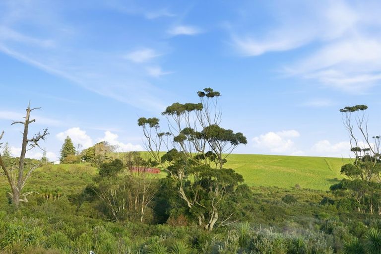Photo of property in 5 Luff Place, Long Bay, Auckland, 0630