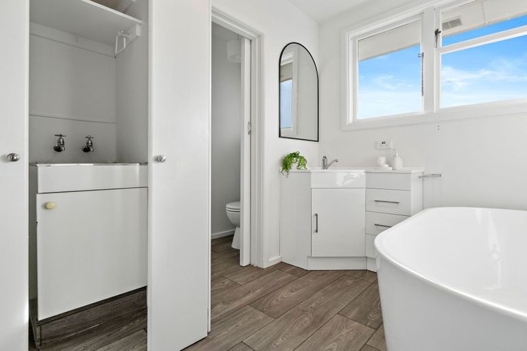 Photo of property in 336 Waterloo Road, Islington, Christchurch, 8042