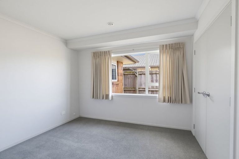 Photo of property in Henry Russell Estate, 21/36 Belgrove Drive, Waipukurau, 4200