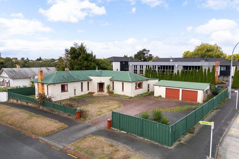 Photo of property in 6 Dillicar Street, Whitiora, Hamilton, 3200