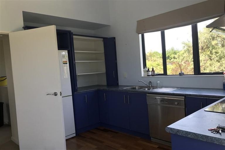 Photo of property in 59b Mana View Road, Paremata, Porirua, 5026