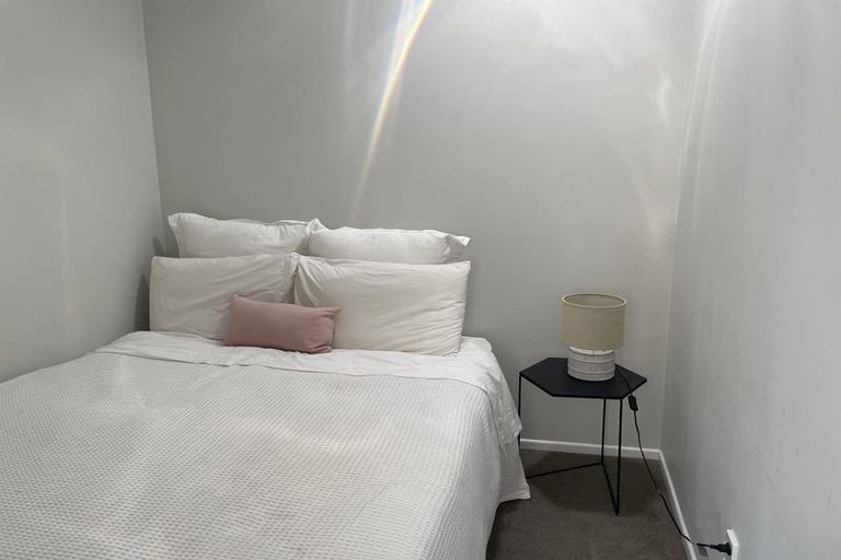 Photo of property in 19 Park Road, Carterton, 5713