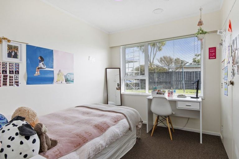 Photo of property in 7 Cassley Crescent, Papakowhai, Porirua, 5024
