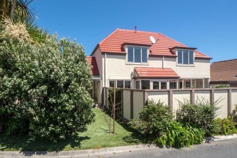 Photo of property in 105a Helston Road, Paparangi, Wellington, 6037