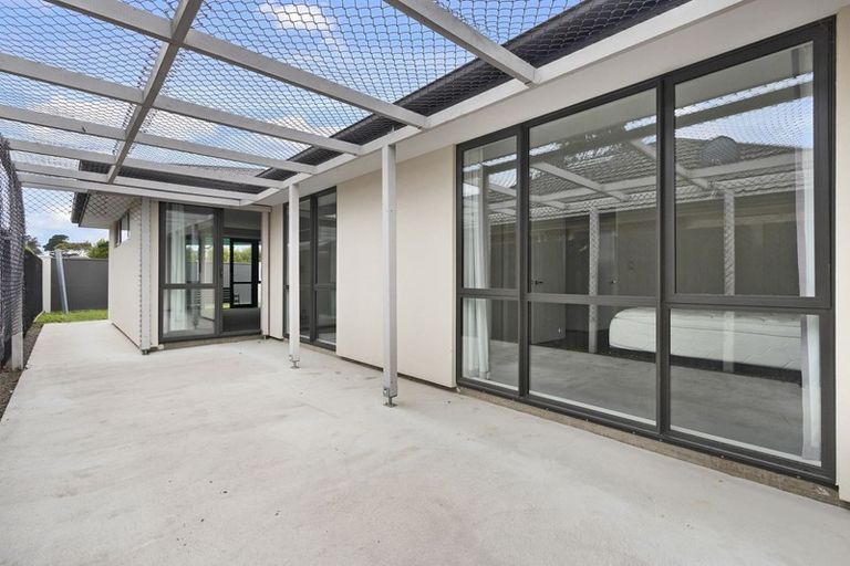 Photo of property in 1/435 Bower Avenue, Parklands, Christchurch, 8083