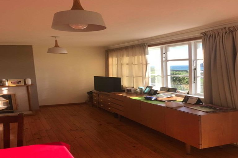 Photo of property in 46 Raukawa Street, Strathmore Park, Wellington, 6022