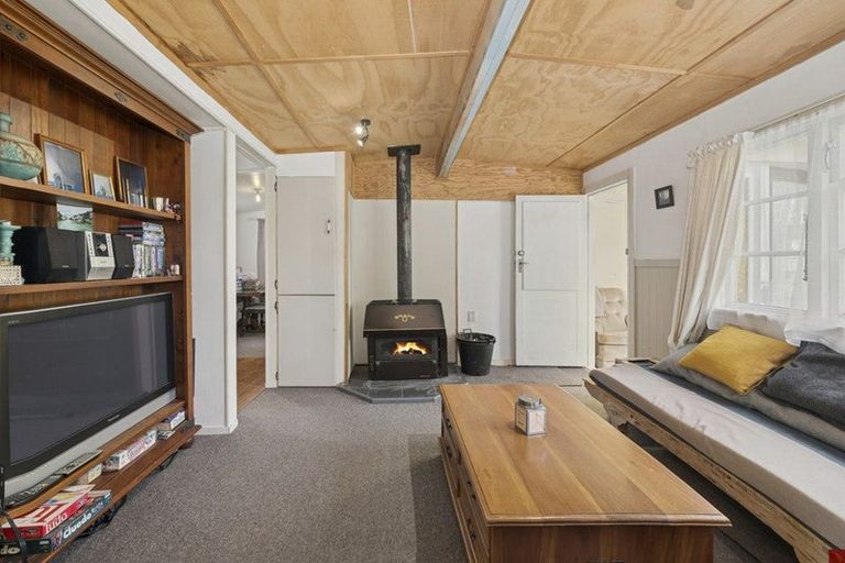 Photo of property in 41 Rangatira Drive, Mangakino, 3421