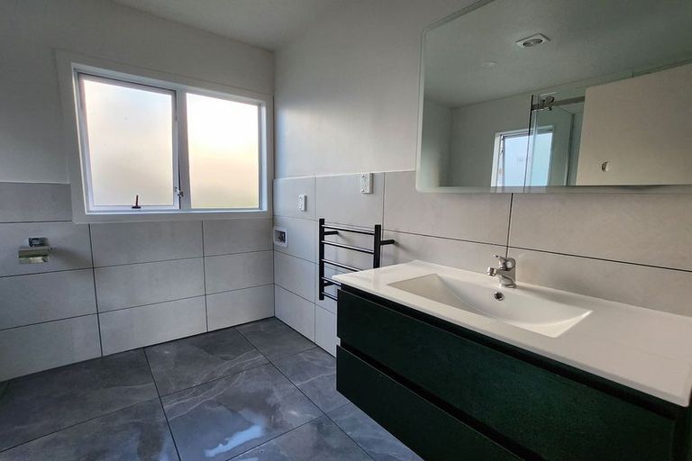 Photo of property in 34 Puriri Road, Whenuapai, Auckland, 0618