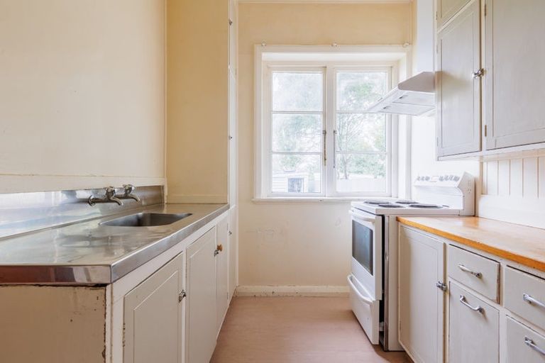 Photo of property in 8 Gertrude Street, Dannevirke, 4930