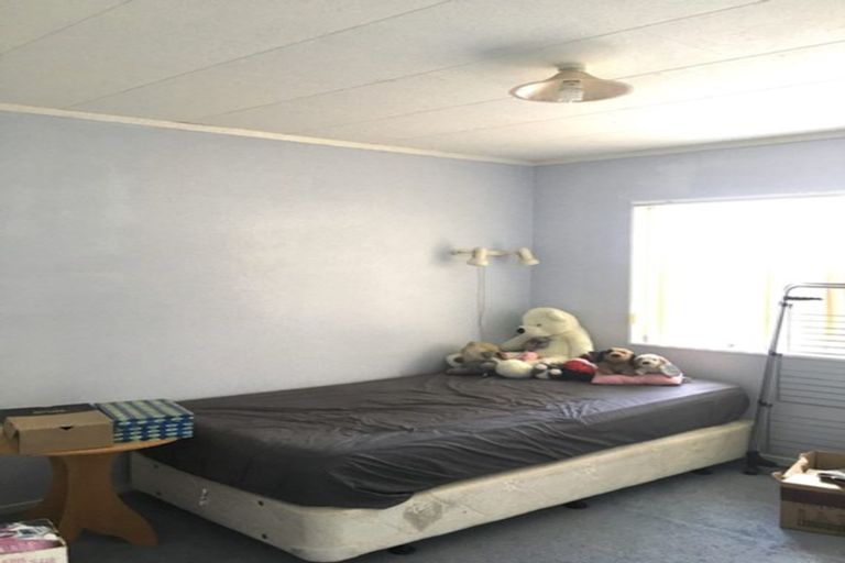 Photo of property in 5 Simpson Road, Ranui, Auckland, 0612