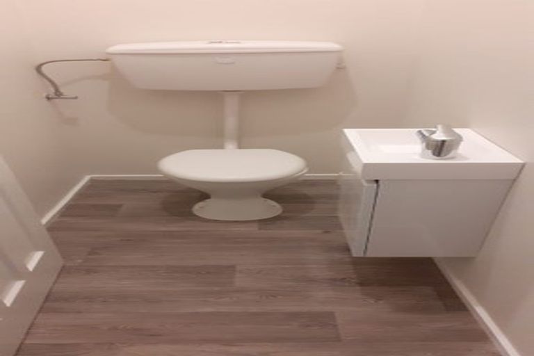 Photo of property in 7 Sinclair Grove, Naenae, Lower Hutt, 5011