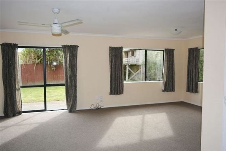 Photo of property in 45a Cargill Street, Papakura, 2110