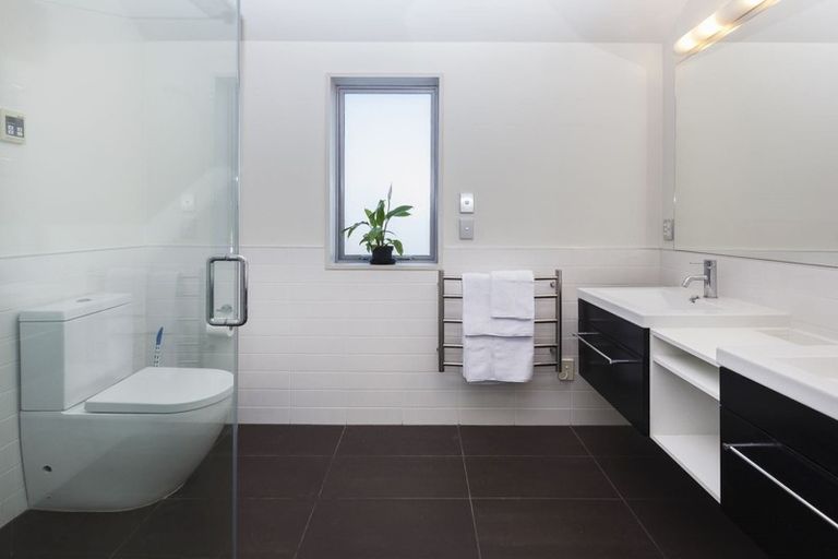 Photo of property in 25b Taylors Avenue, Bryndwr, Christchurch, 8052