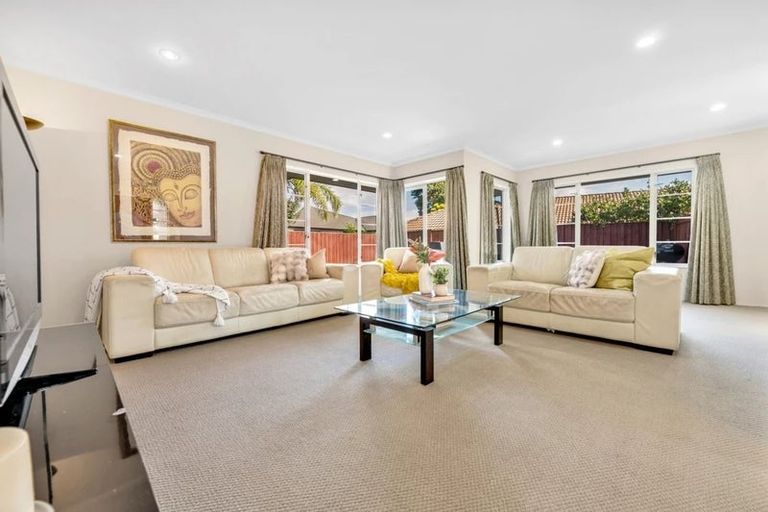 Photo of property in 152 Cyril French Drive, Flat Bush, Auckland, 2016