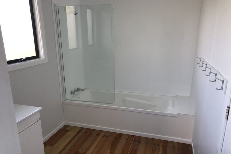 Photo of property in 25 Battiscombe Terrace, Waitara, 4320