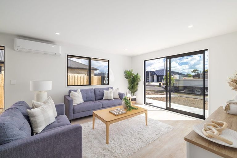 Photo of property in 7 Poipoi Place, Aranui, Christchurch, 8061