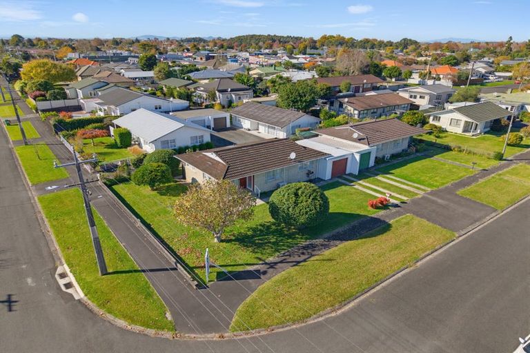 Photo of property in 22 Howden Road, Fairfield, Hamilton, 3214