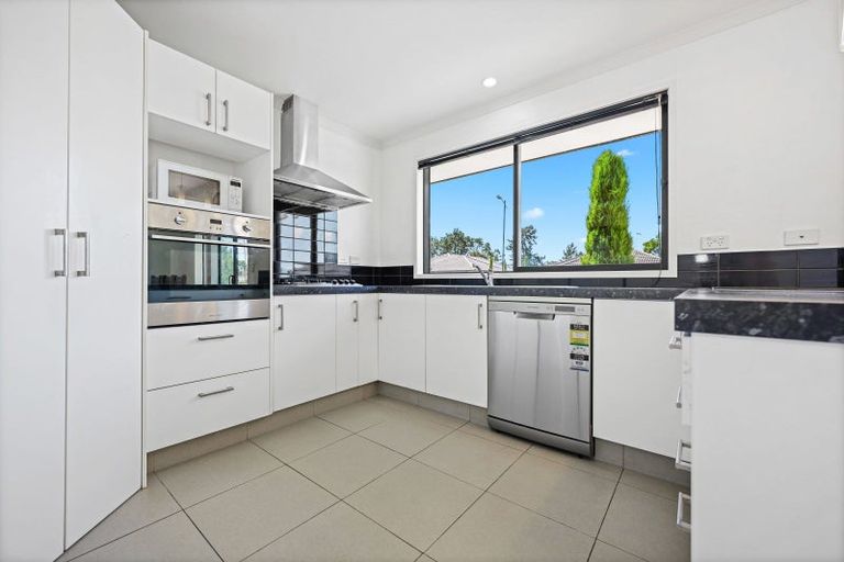 Photo of property in 44 Edgeview Crescent, Fitzroy, Hamilton, 3206