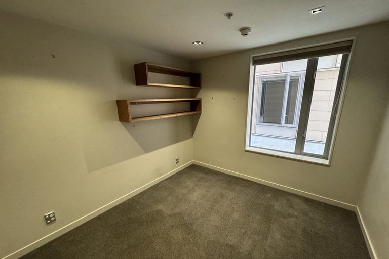Photo of property in Piermont Apartments, 1a/82 Cable Street, Te Aro, Wellington, 6011