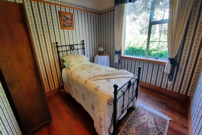 Photo of property in 29 Berwick Road, Clarendon, Outram, 9073