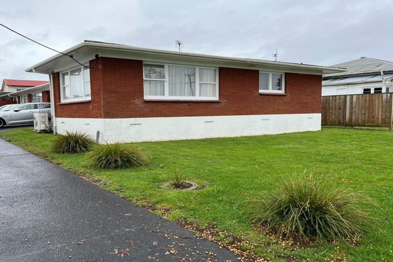 Photo of property in 93c Seddon Street, Pukekohe, 2120