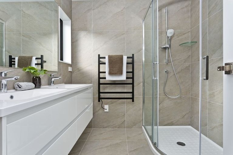 Photo of property in 12 Moki Place, Long Bay, Auckland, 0630