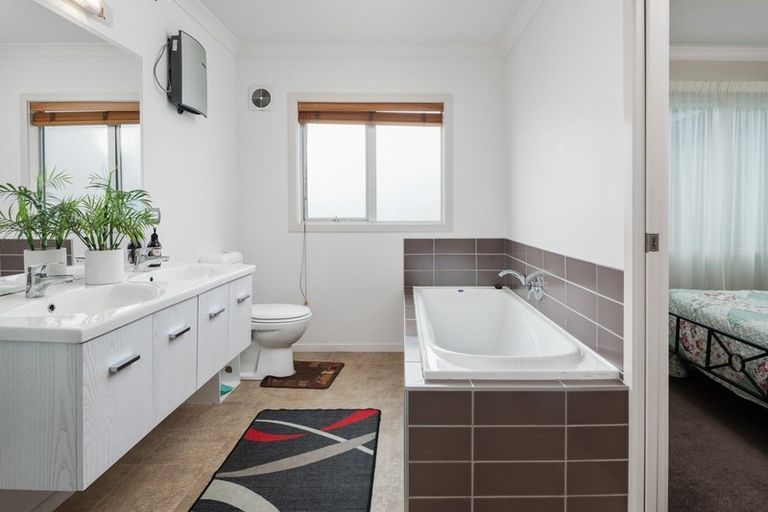 Photo of property in 93 Alfred Street, Blenheim, 7201