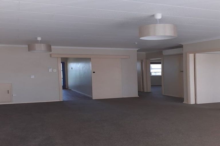 Photo of property in 6-7 Russell Street, Feilding, 4702