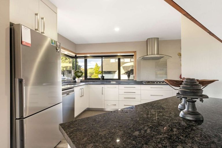 Photo of property in 9 Henare Place, Tihiotonga, Rotorua, 3015